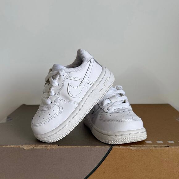Nike Air force 'Triple White' Toddler Sneakers SZ C